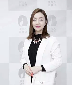 伊犁金佳玭 美容协会会长